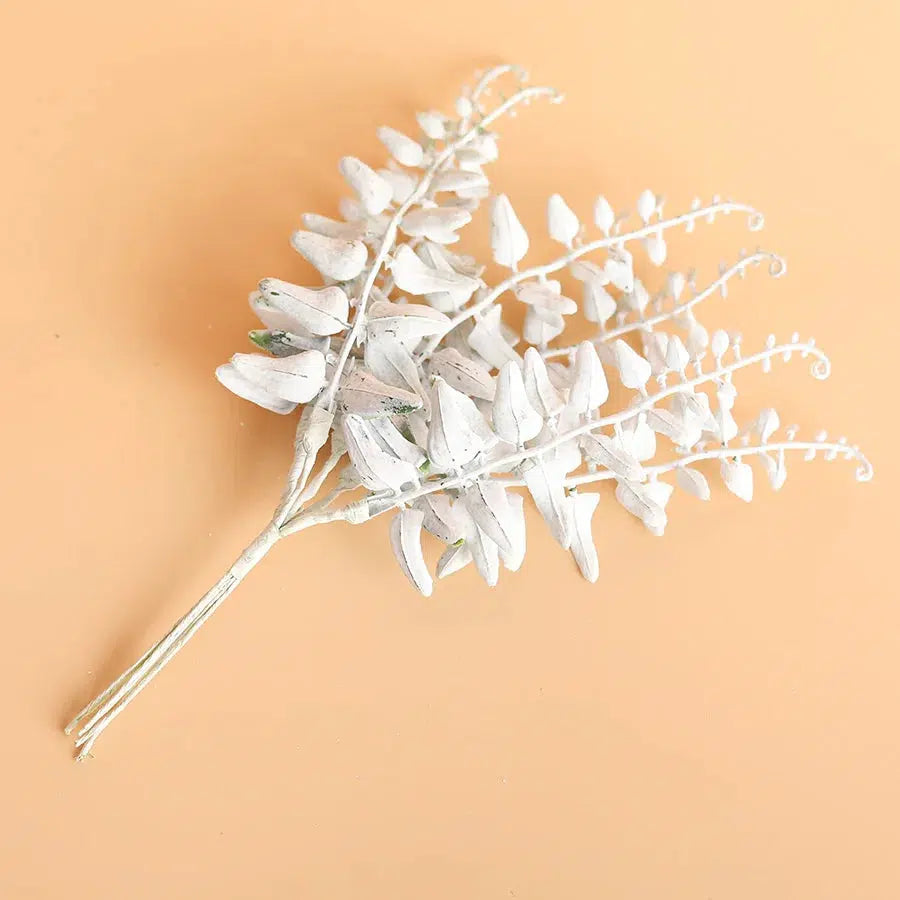 6pcs Artificial White Flowers Small Bouquet Ferns  