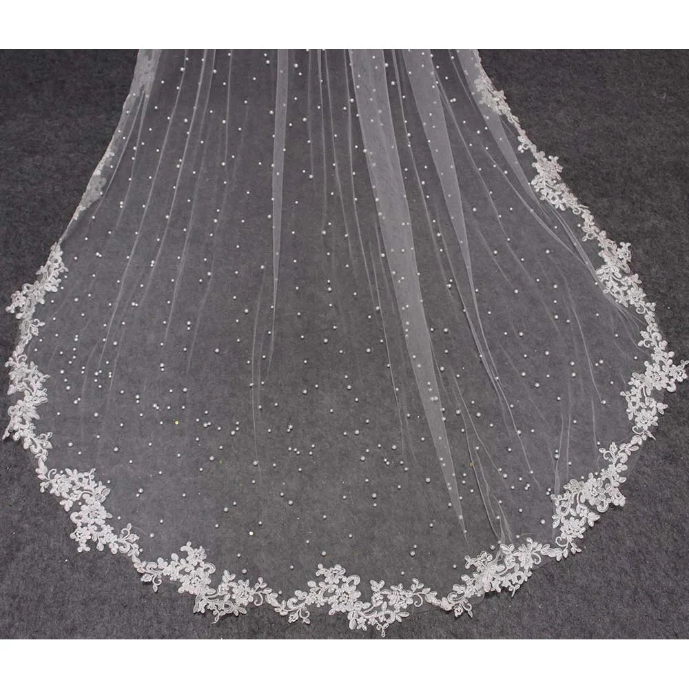 High Quality Pearls Wedding Veil with Lace Appliques Edge  